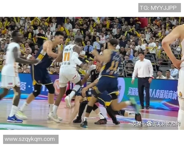 2017年CBA季后赛广东队与山西队激战回顾与精彩瞬间分析